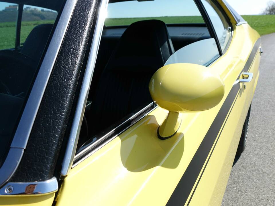 Image 42/57 of Plymouth Duster (1970)