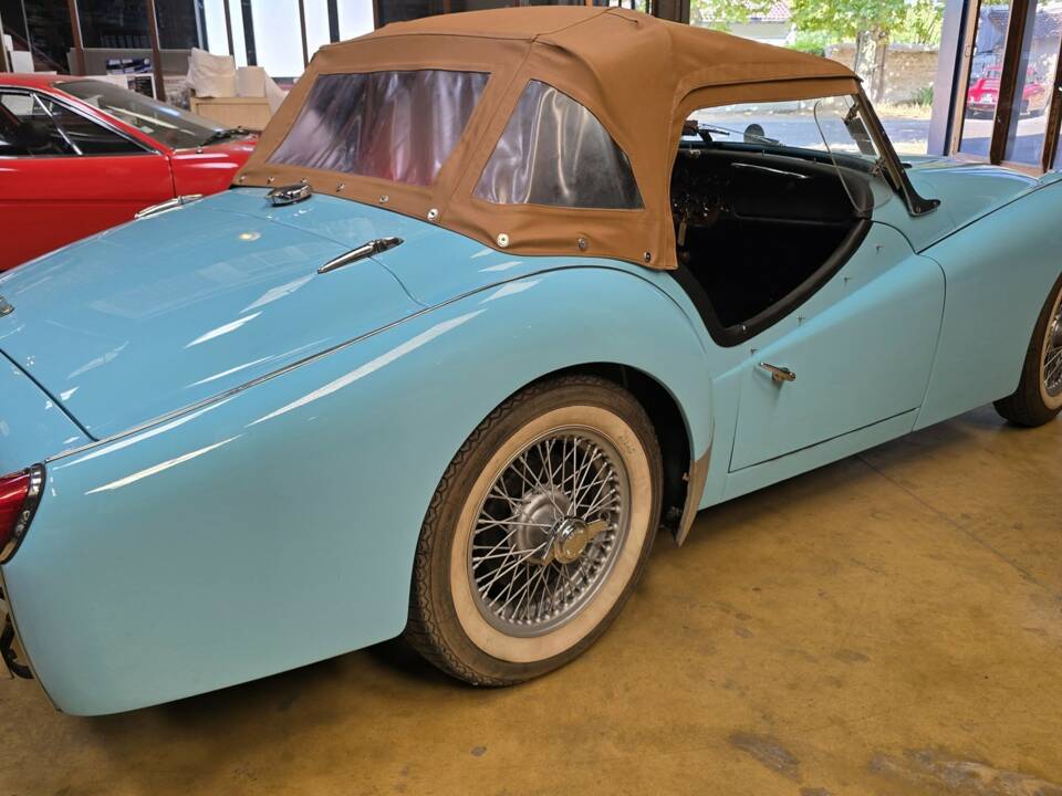 Image 13/50 of Triumph TR 3A (1959)