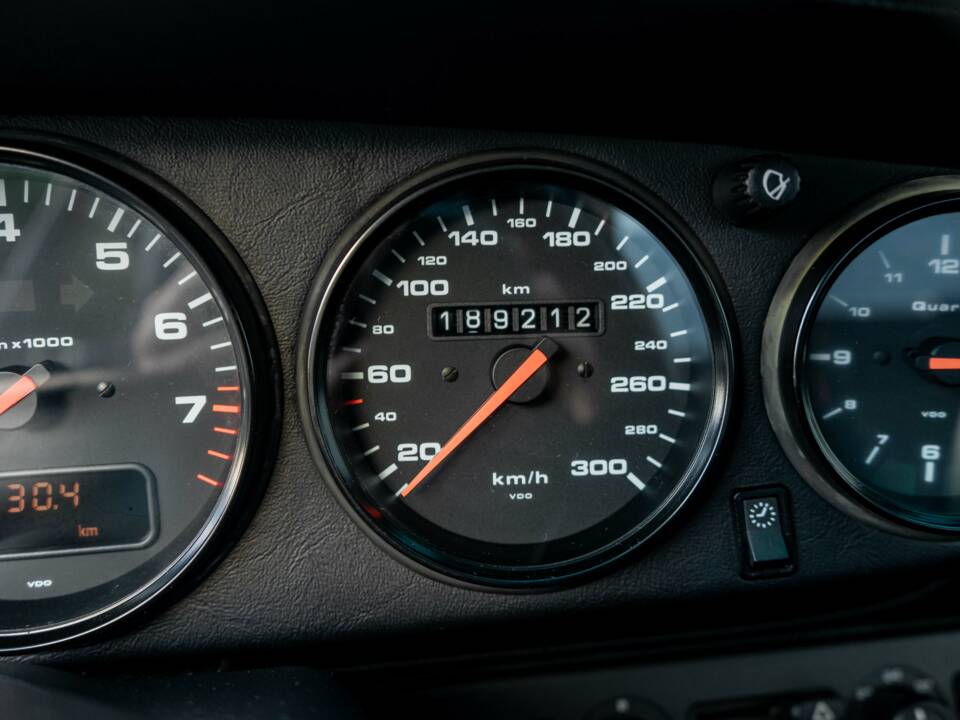 Bild 25/33 von Porsche 911 Carrera 4S (1996)