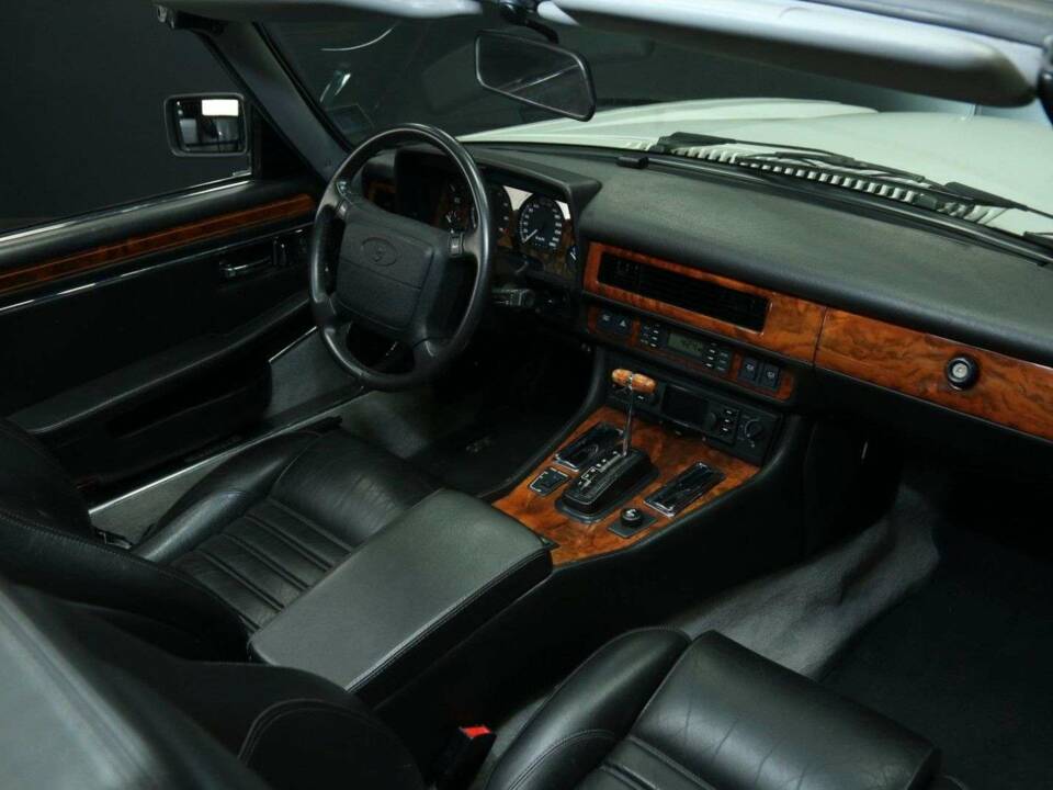 Imagen 23/50 de Jaguar XJS 5.3 V12 (1992)