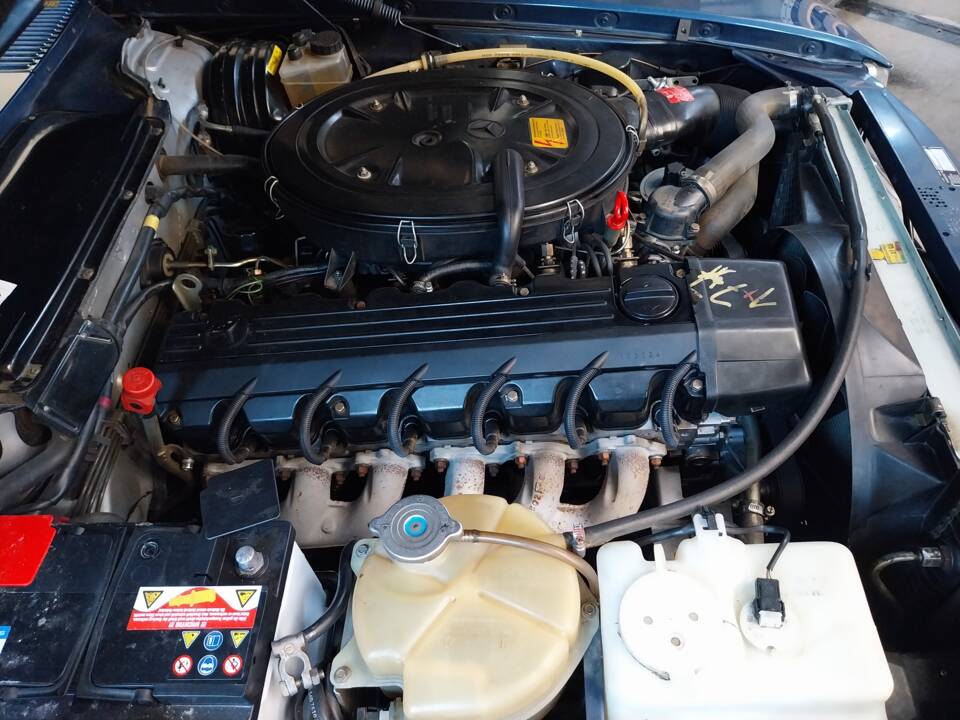 Image 36/43 of Mercedes-Benz 300 SL (1989)