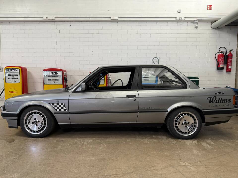 Immagine 1/18 di BMW 316 (1987)
