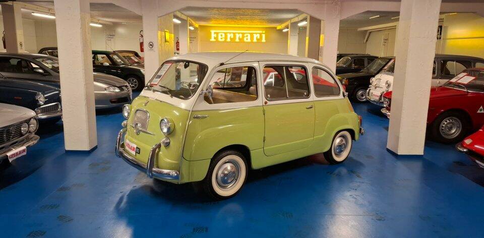 Image 1/36 of FIAT 600 D Multipla (1964)