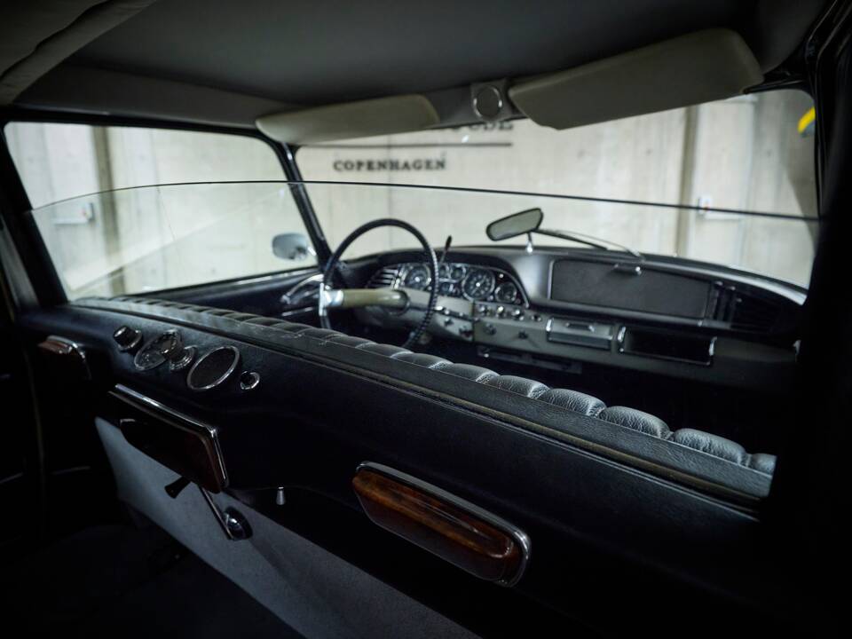 Image 74/97 of Citroën DS 20 Chapron (1972)