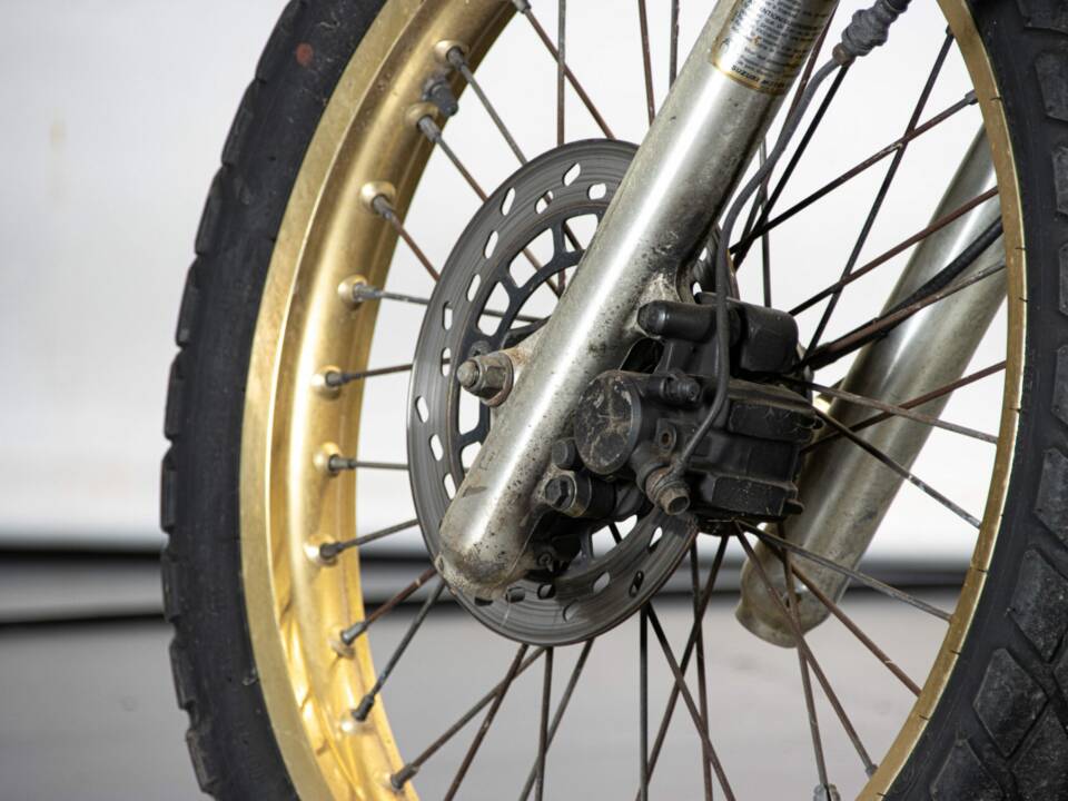 Image 22/50 of Suzuki DR 600 S (1986)