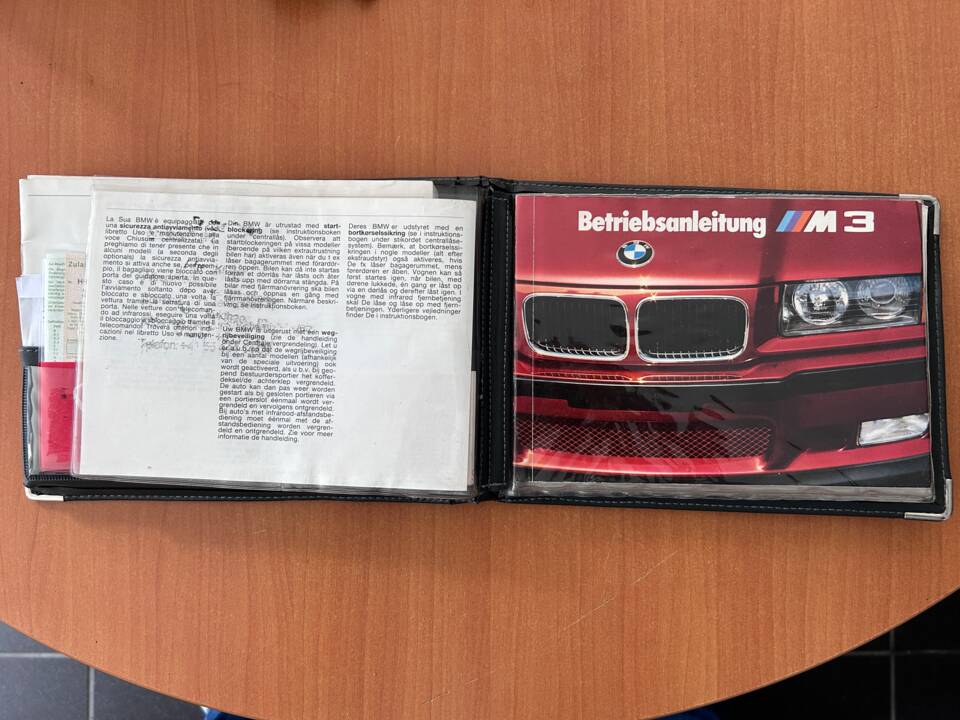 Bild 32/34 von BMW M3 (1994)