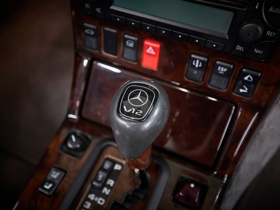 Immagine 68/95 di Mercedes-Benz SL 600 (1998)