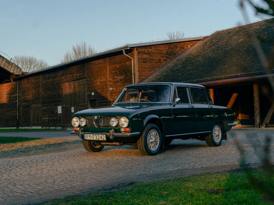 Image 16/78 de Alfa Romeo 1750 Berlina (1970)
