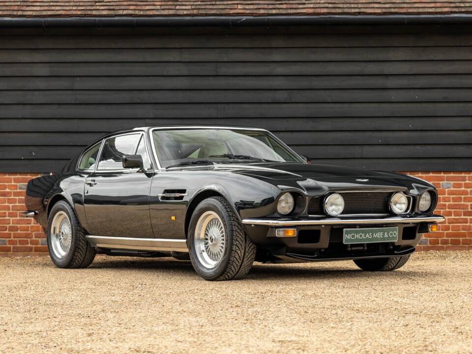 Bild 2/50 von Aston Martin V8 EFi (1987)