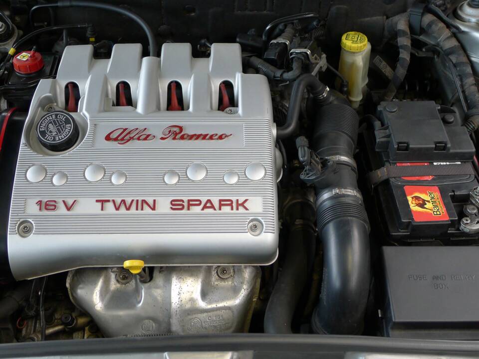 Image 8/39 of Alfa Romeo GT 1.8 Twin-Spark (2007)