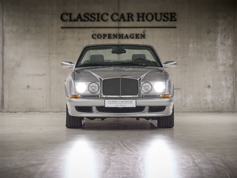 Image 8/77 of Bentley Azure (2001)