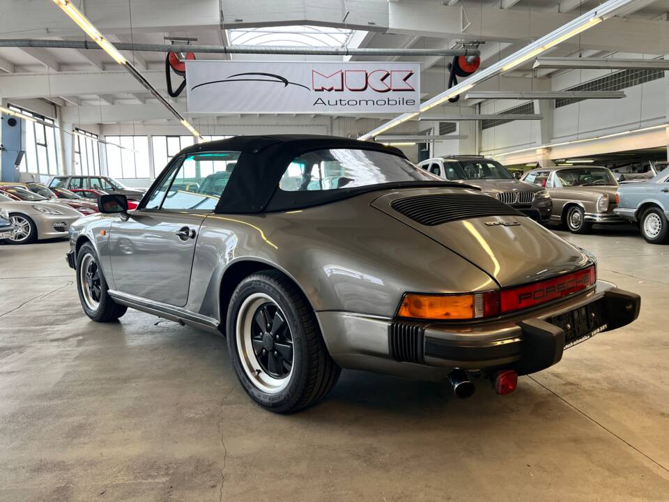 Image 42/71 de Porsche 911 SC 3.0 (1983)