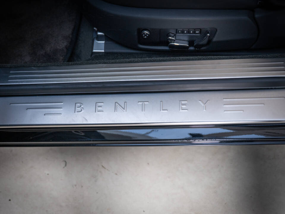 Bild 15/31 von Bentley Continental GTC (2008)