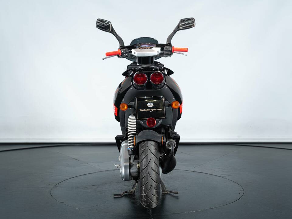 Image 3/21 of Aprilia DUMMY (1997)