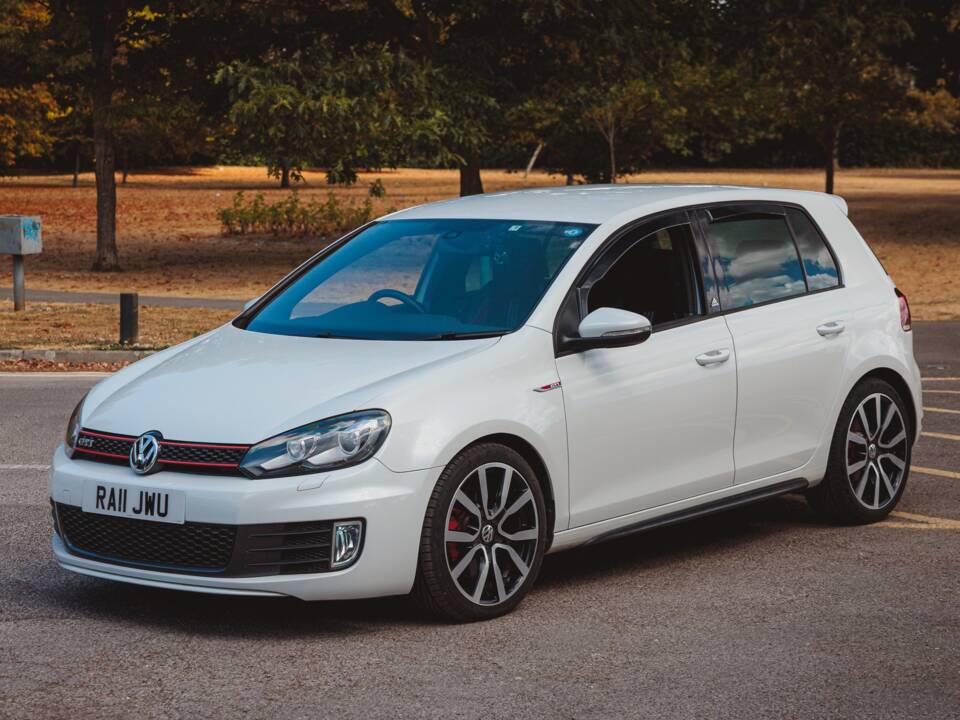 Imagen 1/42 de Volkswagen Golf VI GTI (2011)