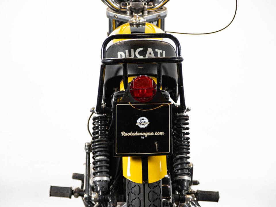 Bild 30/50 von Ducati 450 Scrambler (1969)