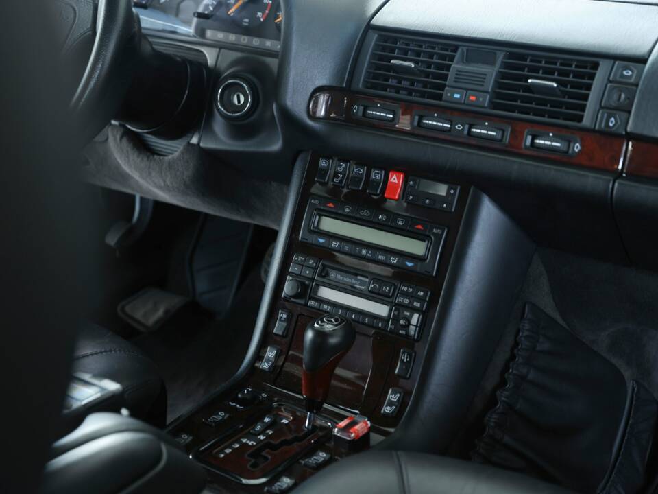Bild 29/50 von Mercedes-Benz S 600 L (1999)