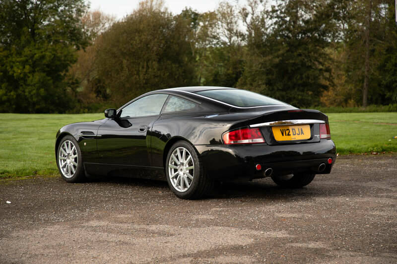 Afbeelding 9/50 van Aston Martin V12 Vanquish S (2005)