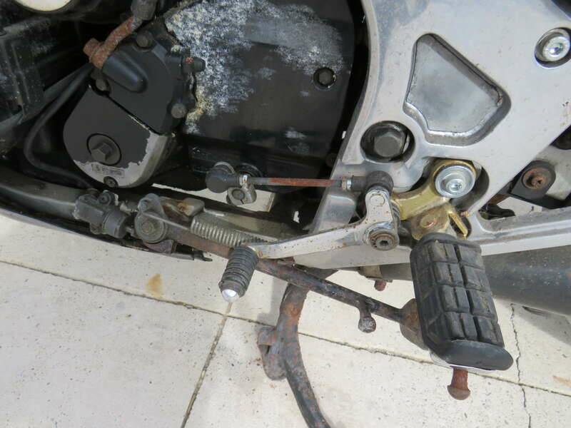 Image 21/34 of Yamaha FJ 1200 (1992)