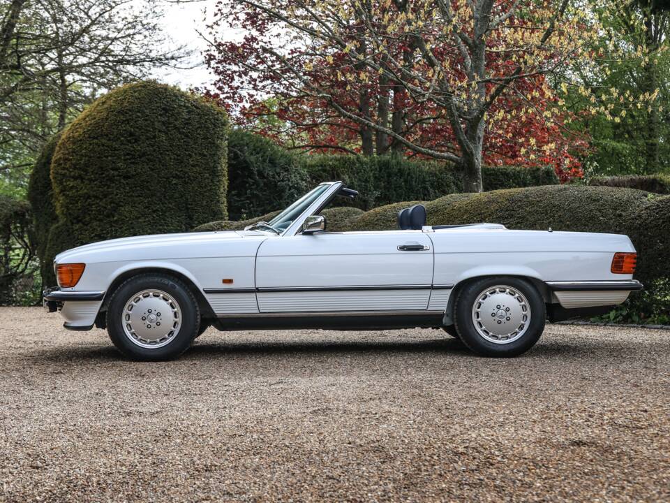 Afbeelding 35/50 van Mercedes-Benz 300 SL (1989)