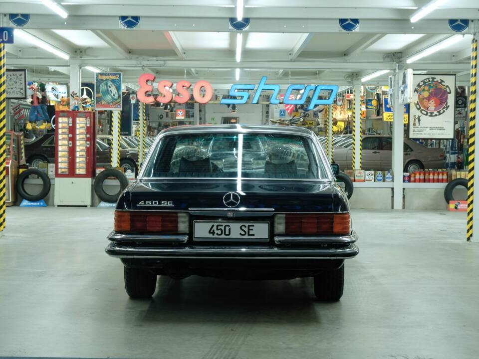 Image 9/50 de Mercedes-Benz 450 SE (1973)