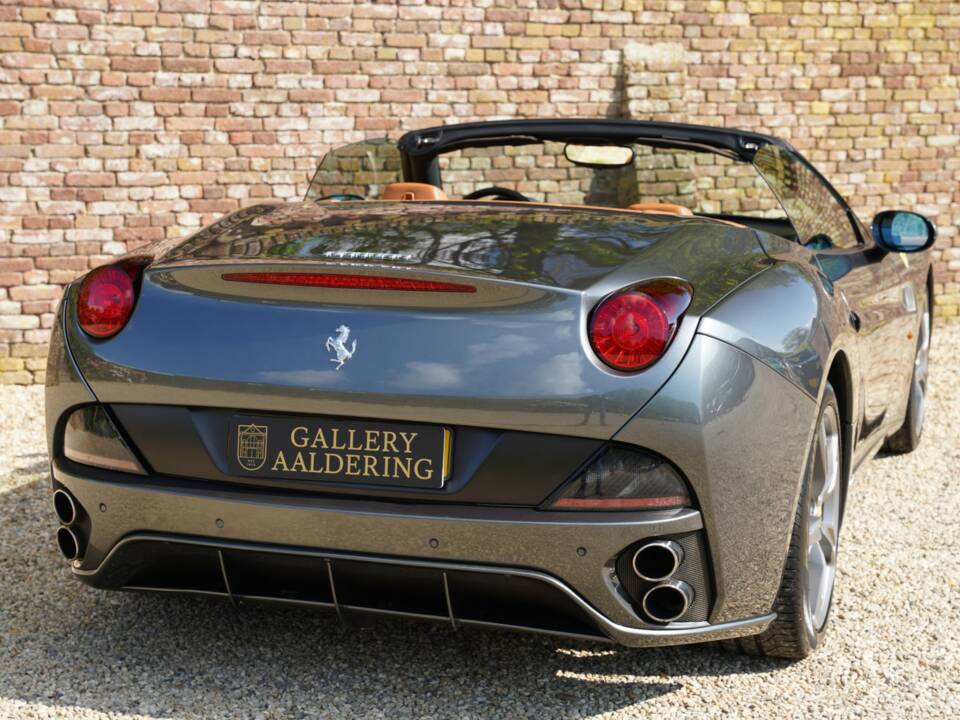 Bild 32/50 von Ferrari California (2010)