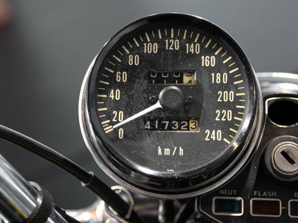 Image 31/50 of Kawasaki DUMMY (1973)