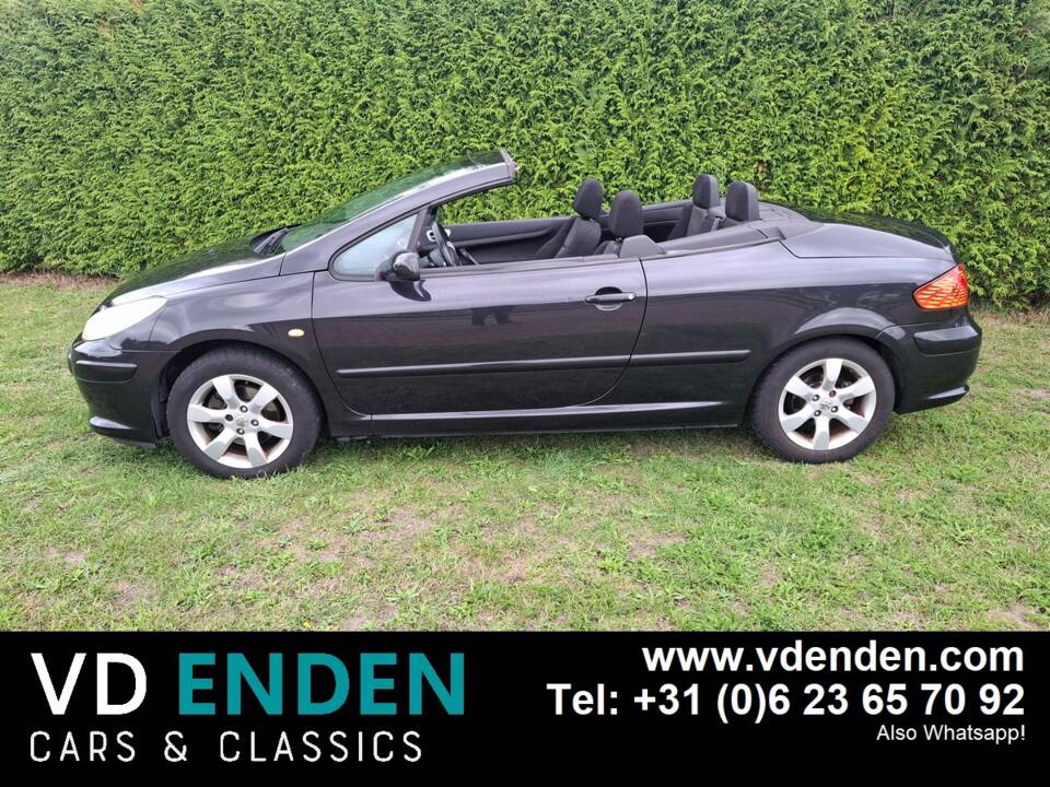 Bild 3/23 von Peugeot 307 CC 2.0i (2005)
