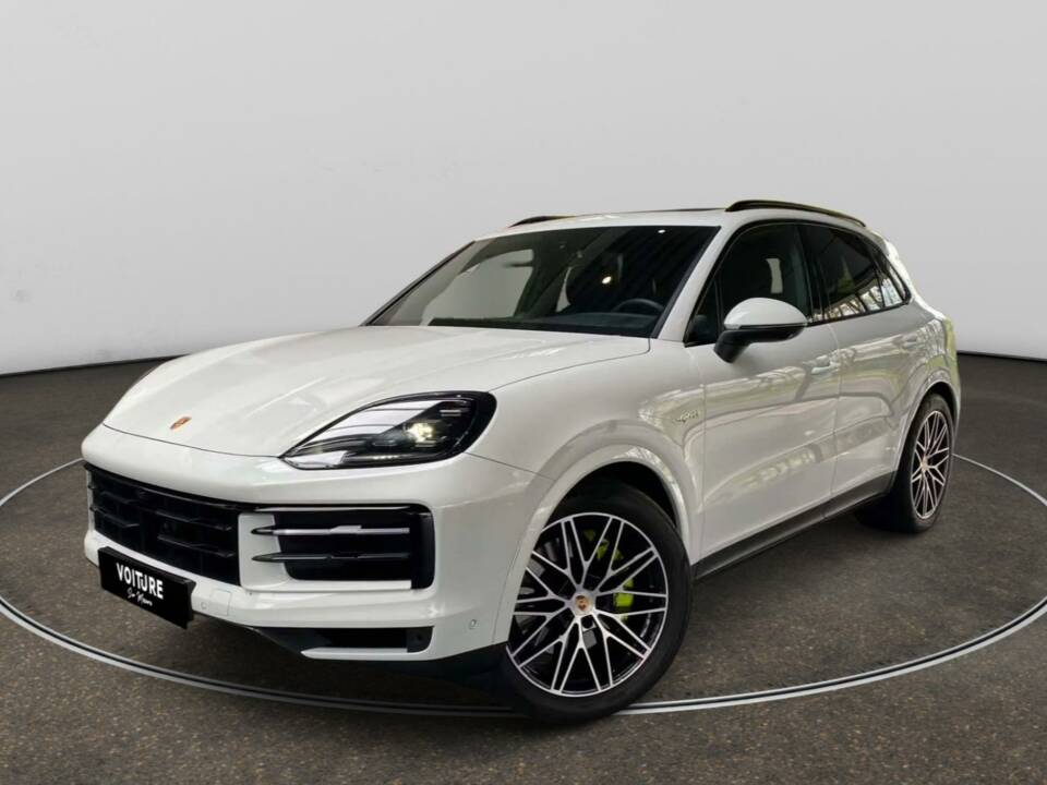 Image 1/12 of Porsche Cayenne Coupé E-Hybrid (2023)