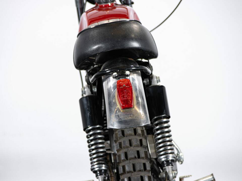 Immagine 10/49 di Aprilia Scarabeo 50 (1972)