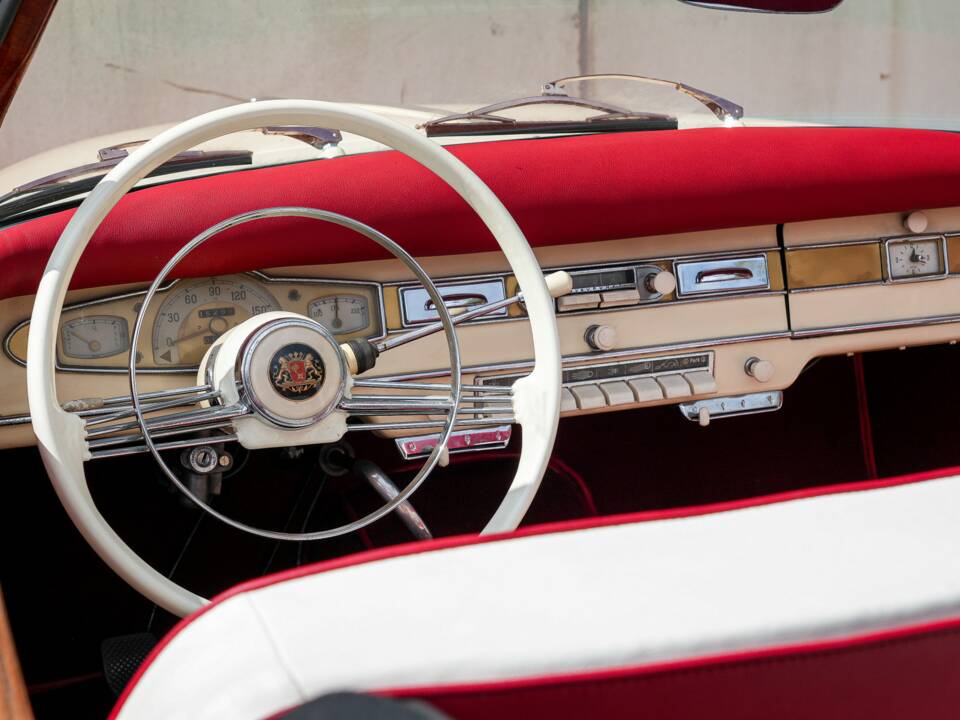 Immagine 9/40 di Borgward Isabella Coupe-Cabriolet (1961)