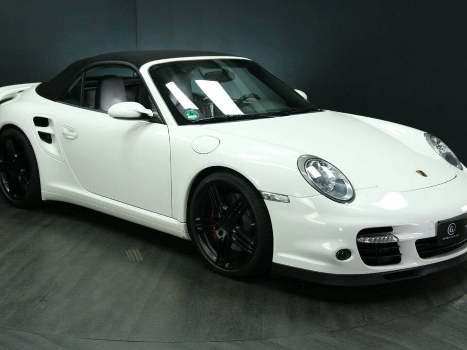 Image 8/30 of Porsche 911 Turbo (2009)