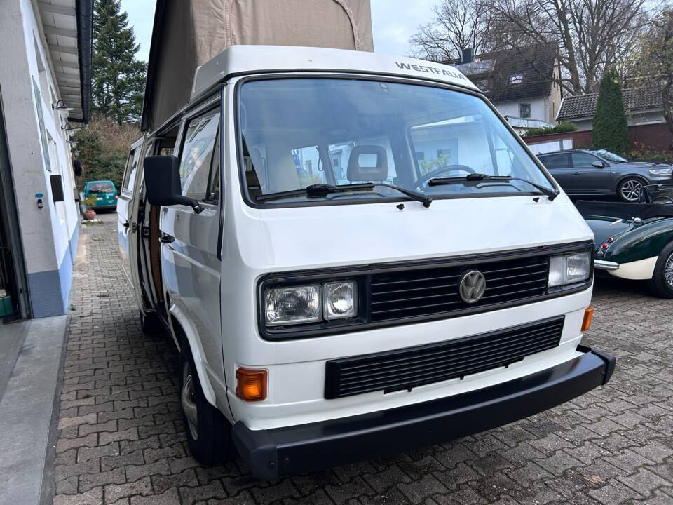 Image 10/34 de Volkswagen T3 Multivan 1.6 TD (1990)