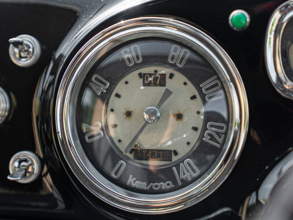 Image 38/50 of Lancia Augusta Ghia (1935)