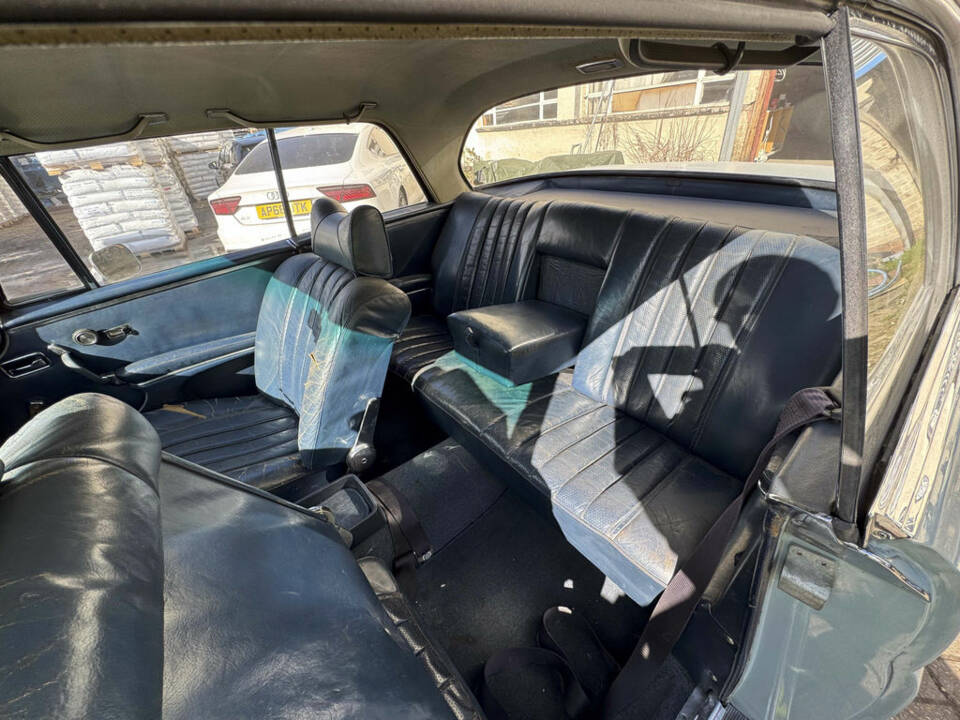 Image 8/8 of Mercedes-Benz 280 SE (1969)