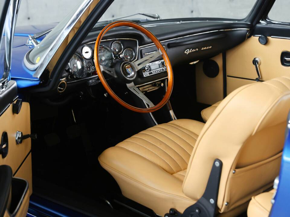 Bild 18/50 von Glas 2600 V8 (1967)