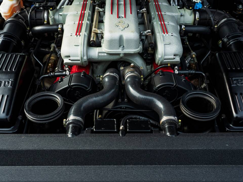 Bild 21/66 von Ferrari 550 Maranello (2000)