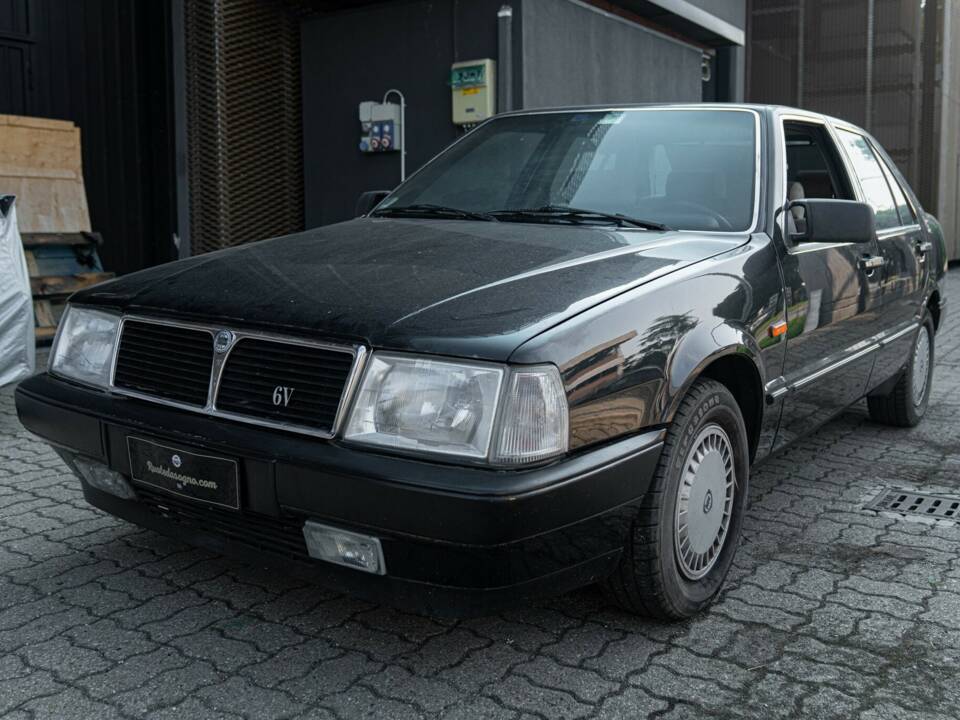 Obraz 2/42 pojazdu Lancia Thema 6V (1985)