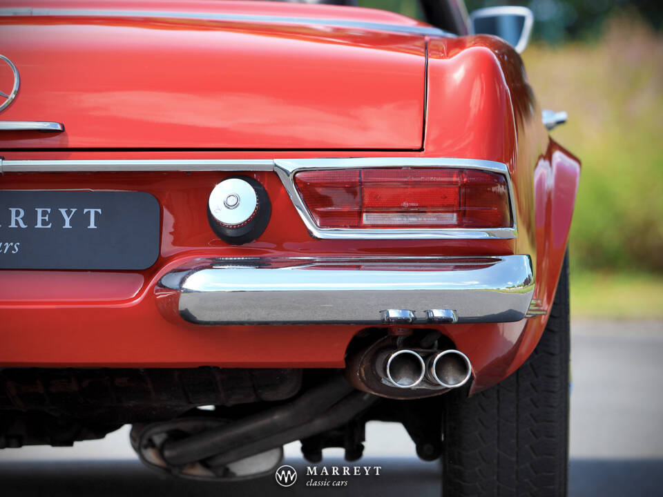 Image 20/70 of Mercedes-Benz 280 SL (1969)