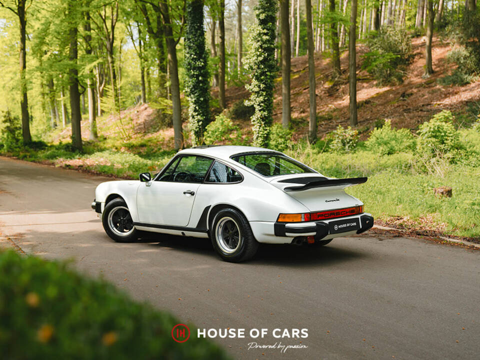 Image 4/46 de Porsche 911 Carrera 3.0 (1977)