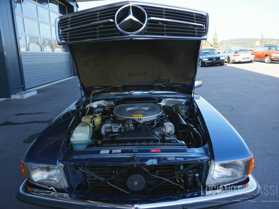Immagine 28/32 di Mercedes-Benz 500 SLC (1980)