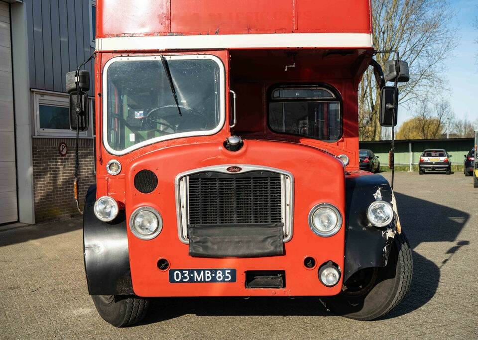 Image 7/8 of Bristol Lodekka FLF6G (1964)