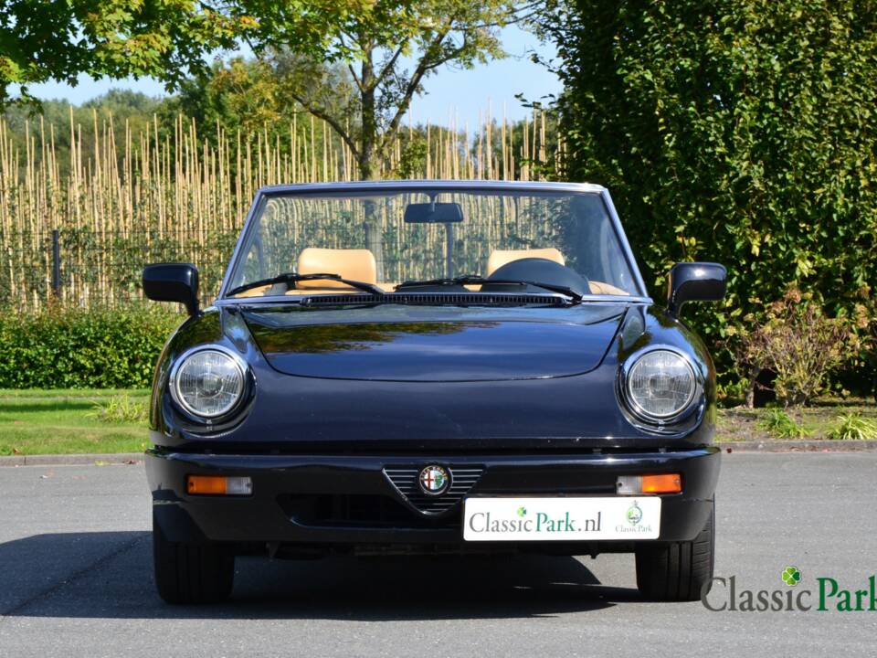 Image 18/50 of Alfa Romeo 2.0 Spider (1990)