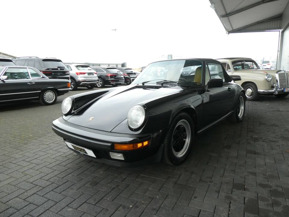 Bild 3/21 von Porsche 911 Carrera 3.2 (1987)