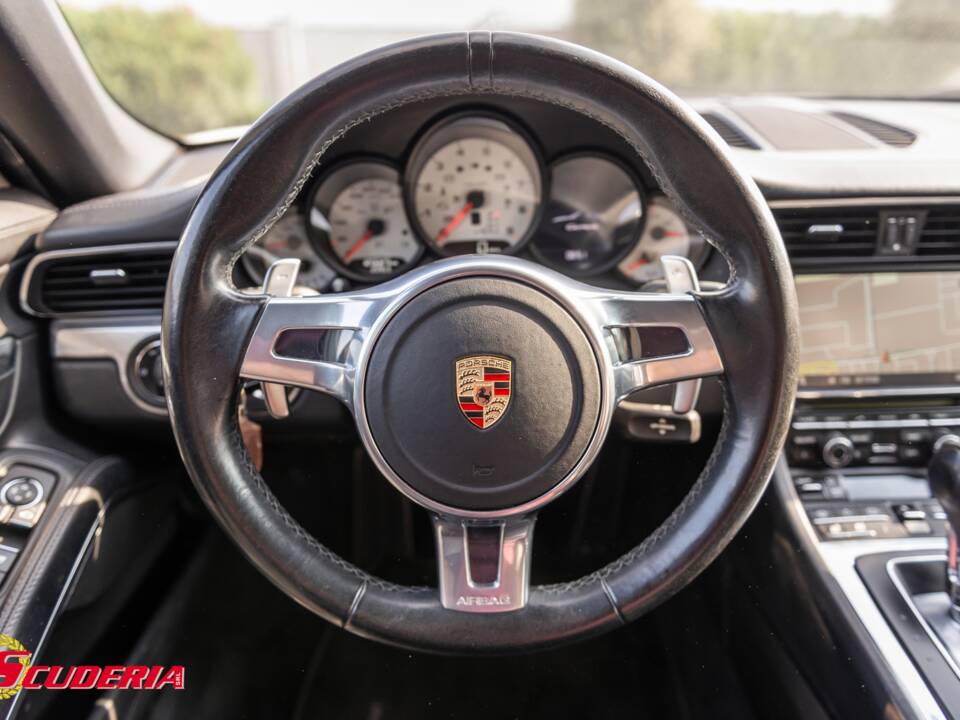 Bild 25/35 von Porsche 911 Carrera (2013)