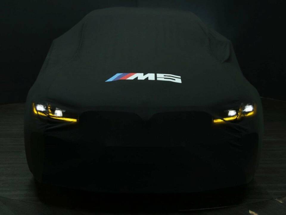 Image 50/50 of BMW M5 xDrive (2022)