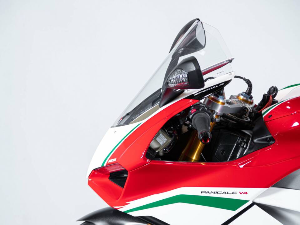 Image 20/50 of Ducati DUMMY (2018)