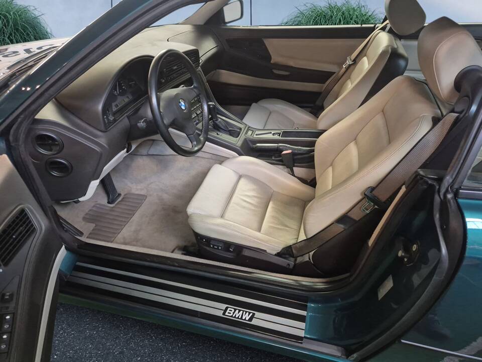 Image 10/14 of BMW 850i (1991)