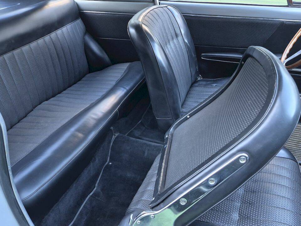 Image 41/54 de FIAT 1300 Vignale (1965)