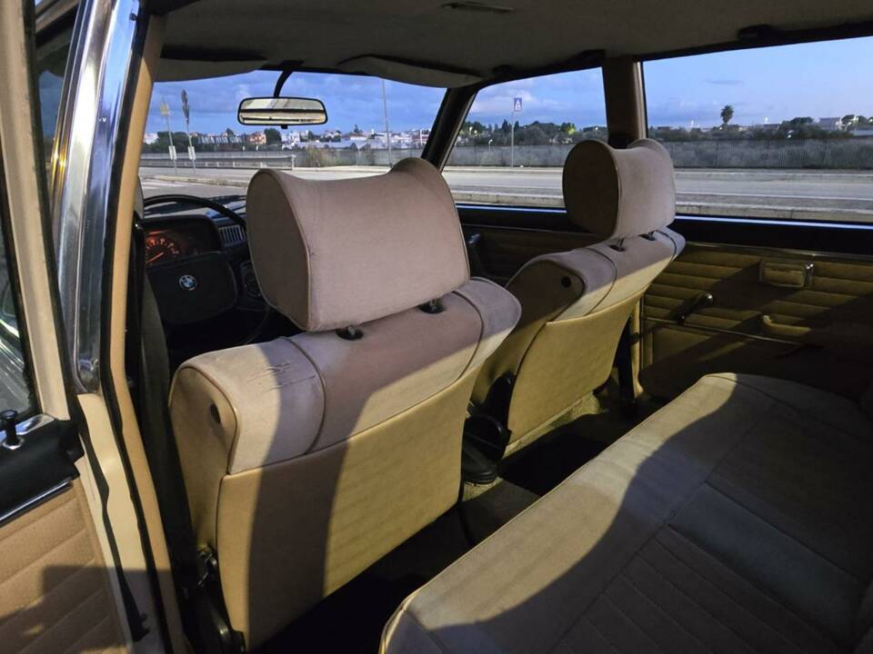 Afbeelding 36/50 van BMW 525 (1975)